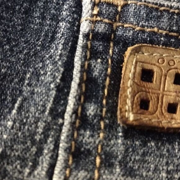 💕PLUGG Blue Stretch Denim Shorts Junior Size 5. - Picture 6 of 6